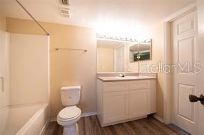 5136 Park Central Dr #215 Property Photo 25