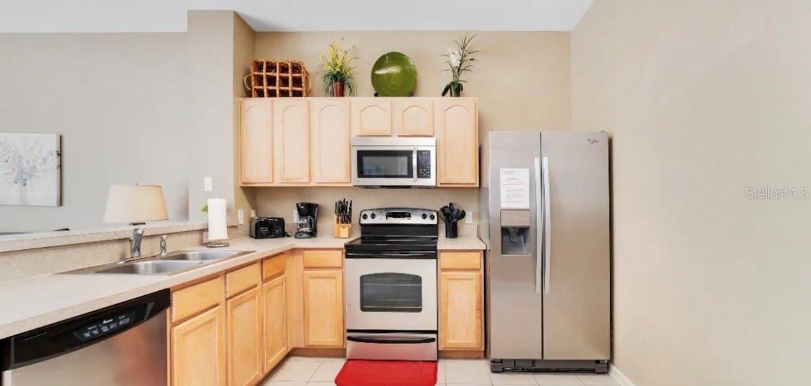 7663 Sir Kaufmann Ct Property Photo 4