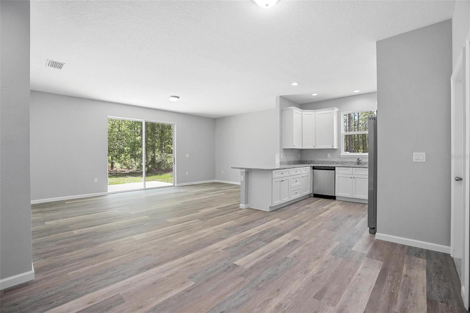 5542 Buckeye Ln Property Photo 10