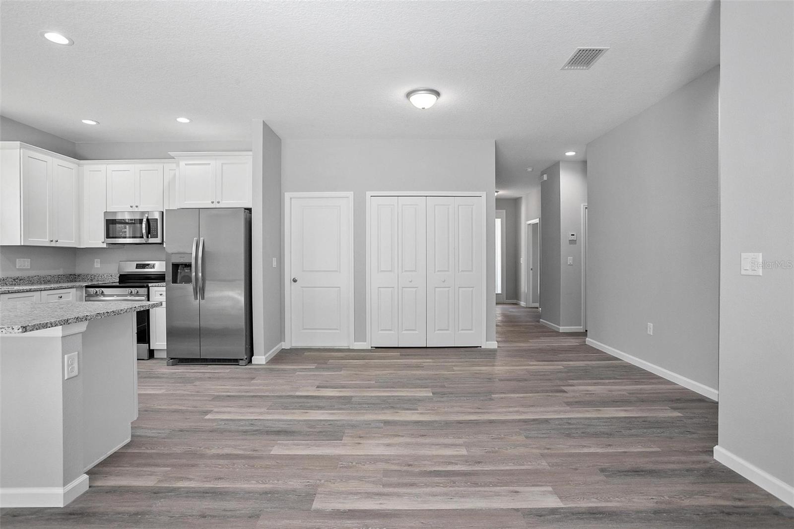 5542 Buckeye Ln Property Photo 14