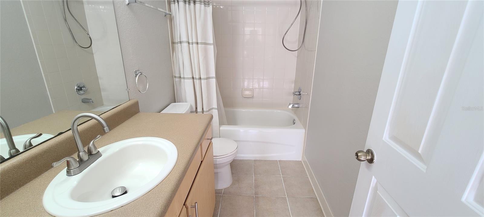 940 Village Trl #3-205 Property Photo 24