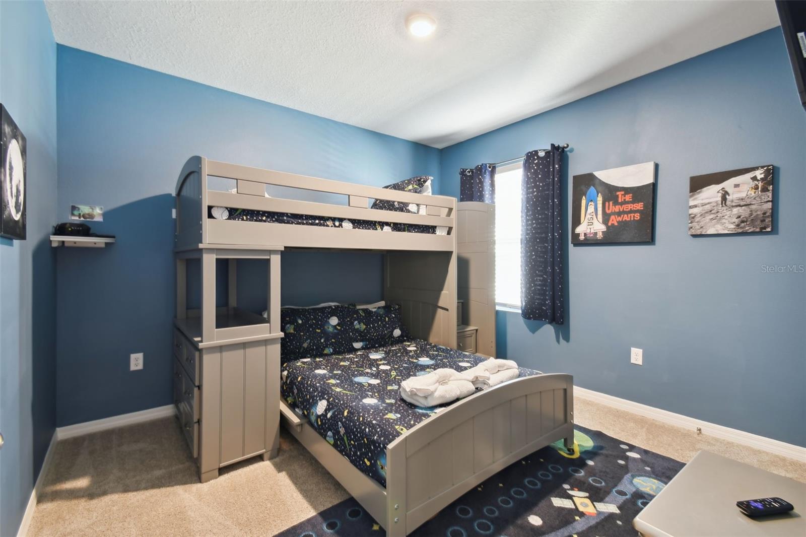 7704 Oakmoss Loop Property Photo 27