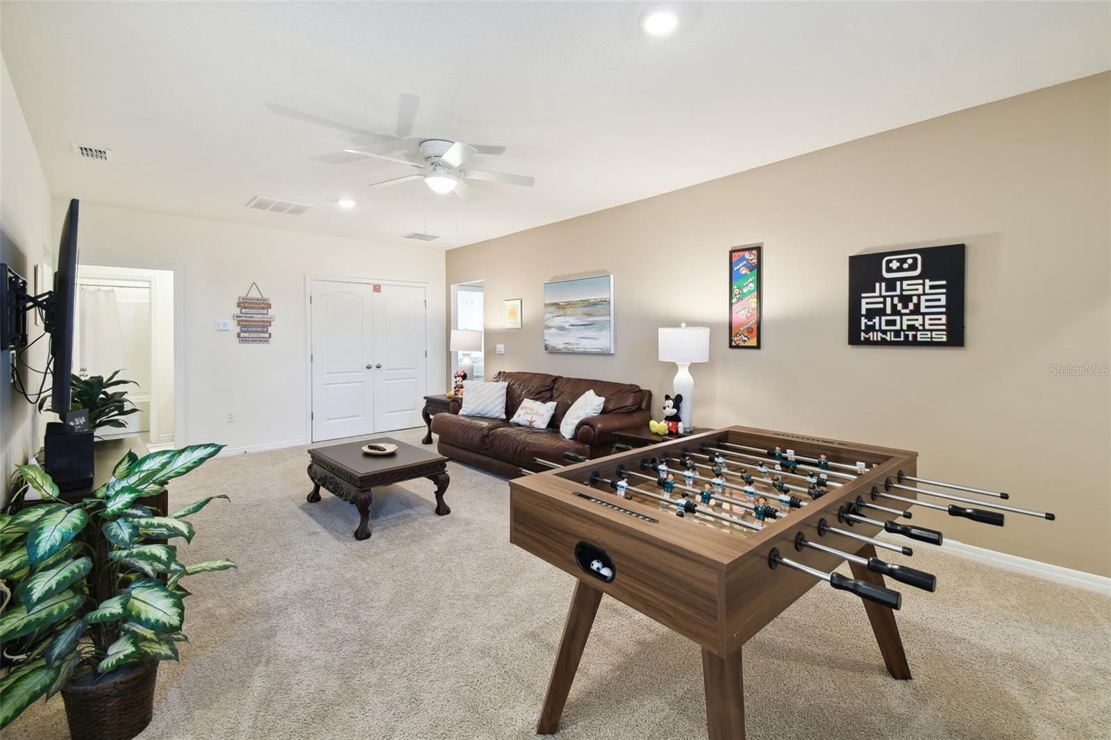 7704 Oakmoss Loop Property Photo 33
