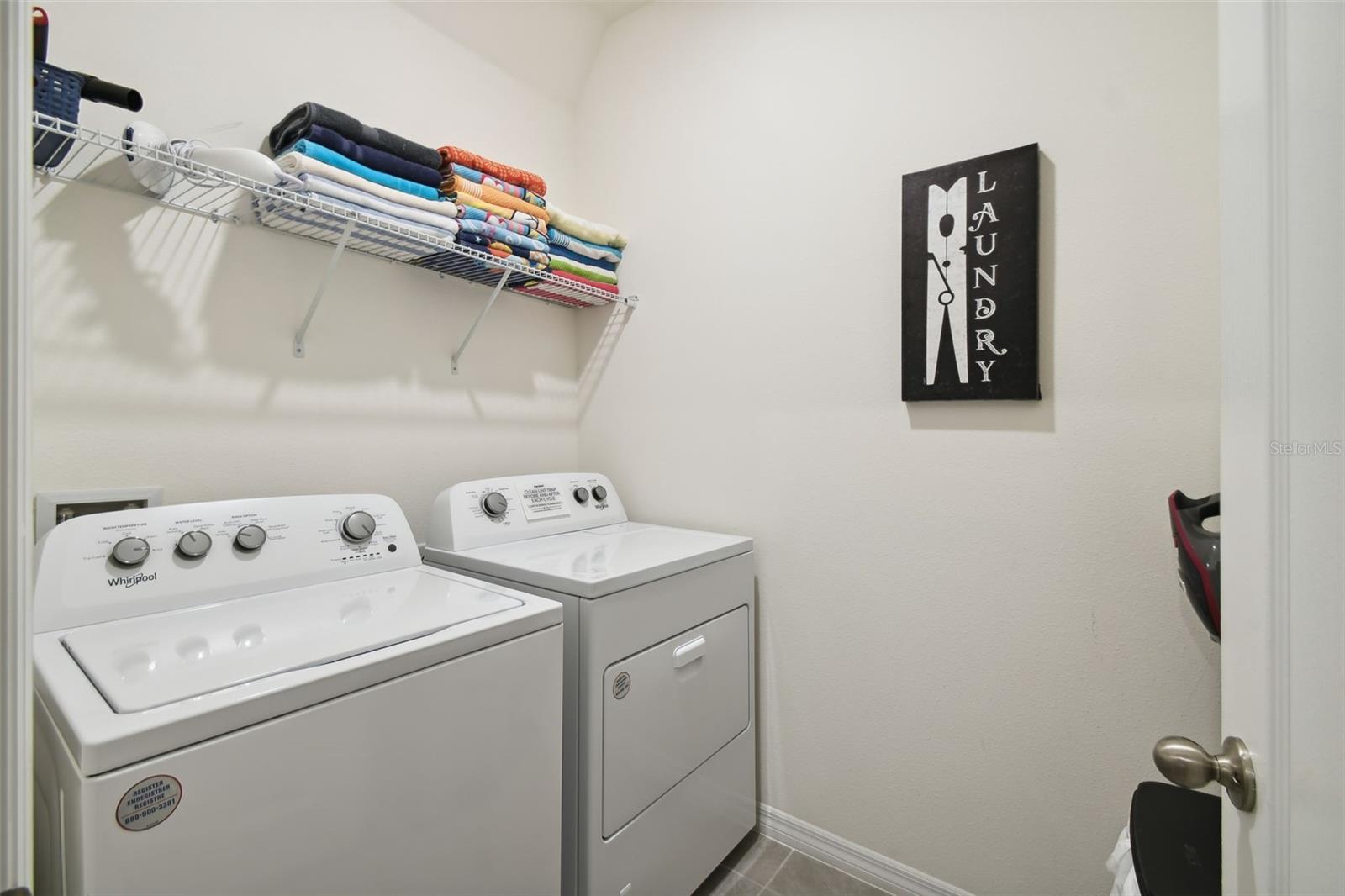 7704 Oakmoss Loop Property Photo 42