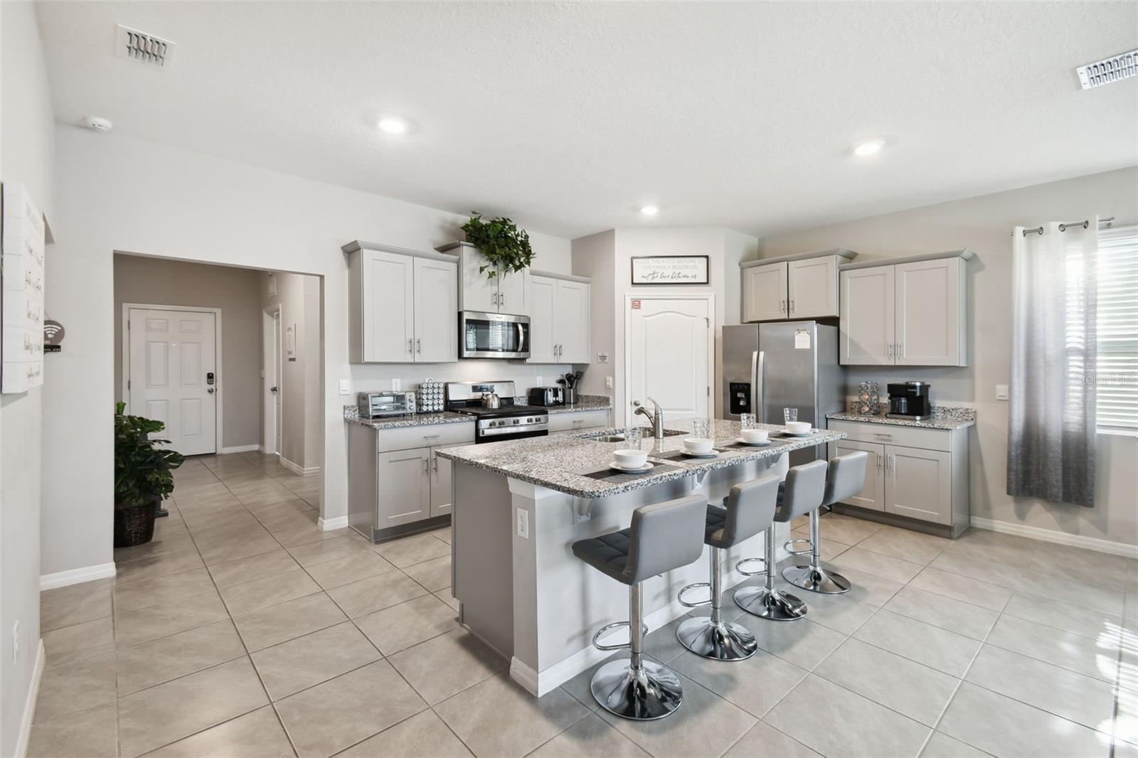 7704 Oakmoss Loop Property Photo 46