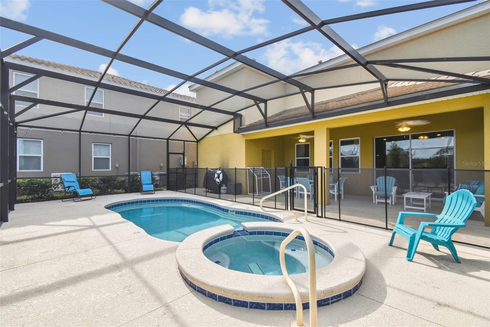 7704 Oakmoss Loop Property Photo 71