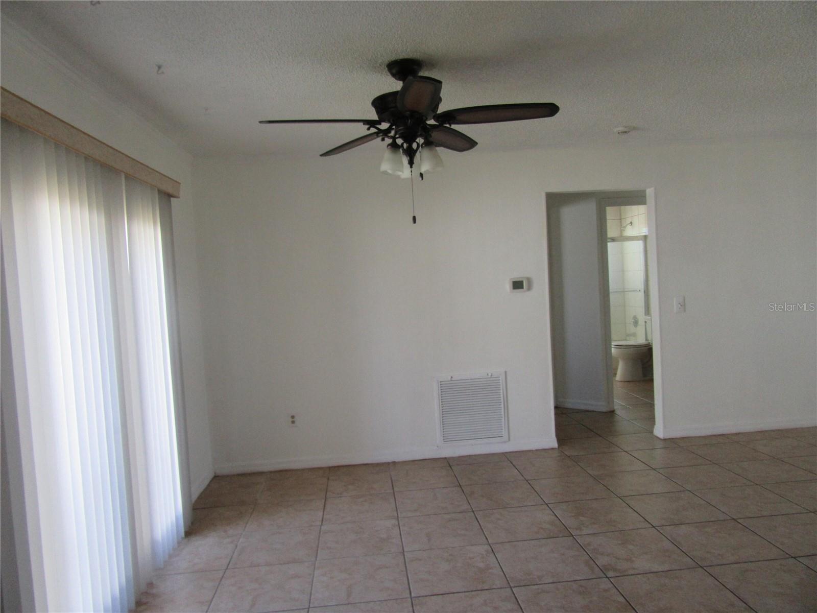 1 Willow Ct Property Photo 12