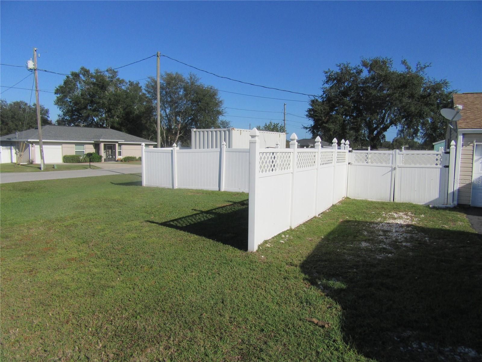1 Willow Ct Property Photo 16