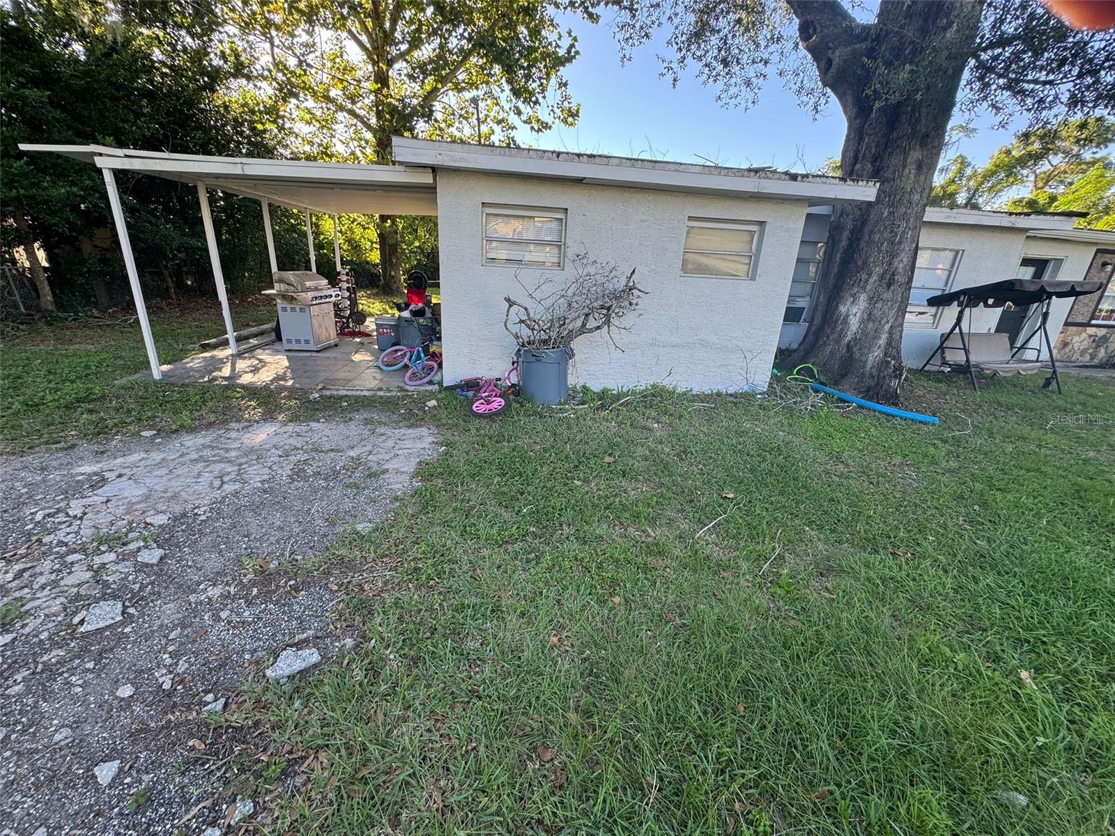 152 MOBILE AVE
