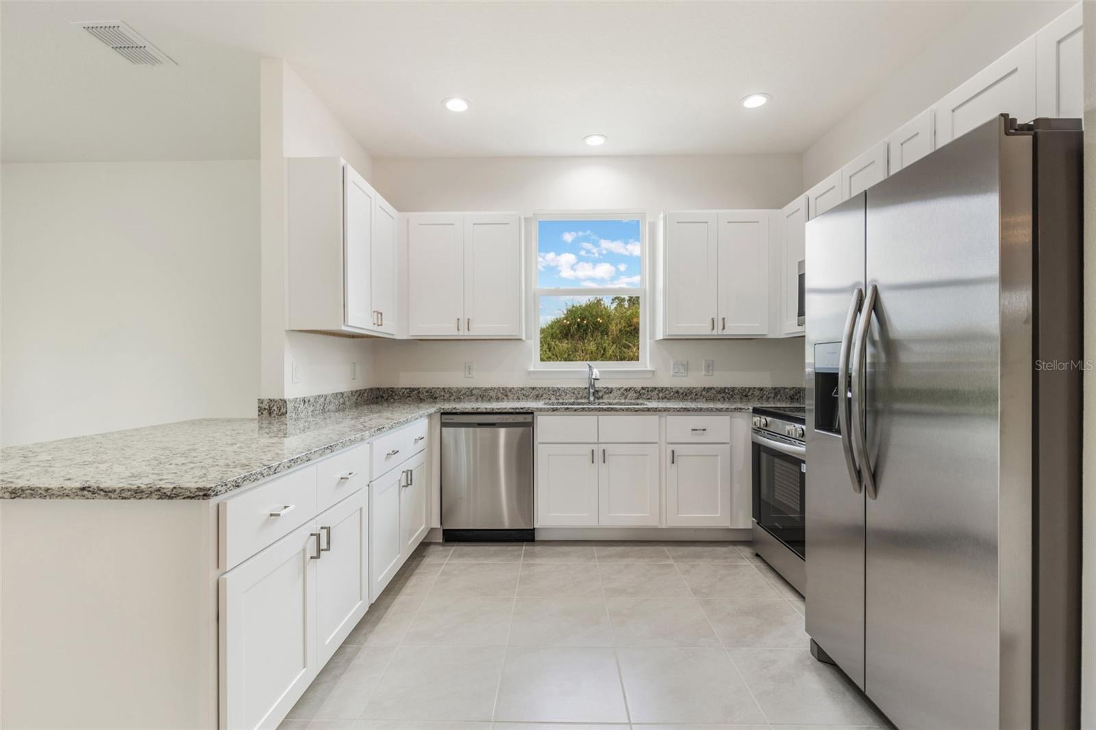 3708 Watercliff Cir Property Photo 4