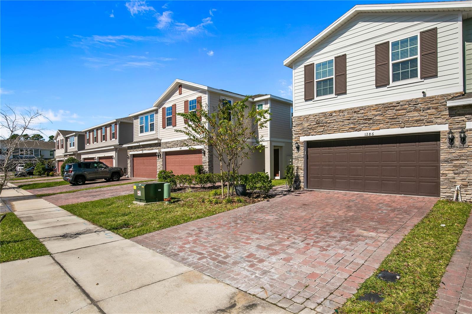 1286 WISPY CYPRESS DR