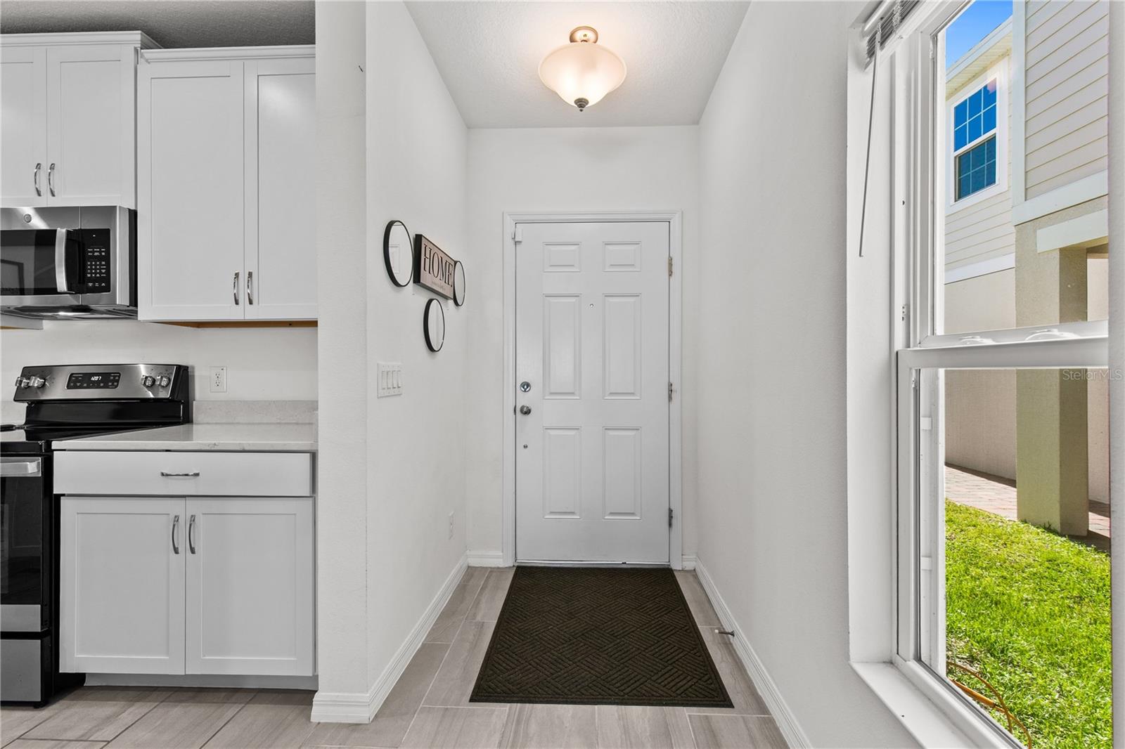 1286 Wispy Cypress Dr Property Photo 12
