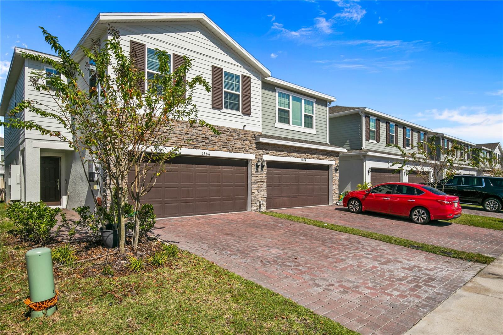 1286 Wispy Cypress Dr Property Photo 28