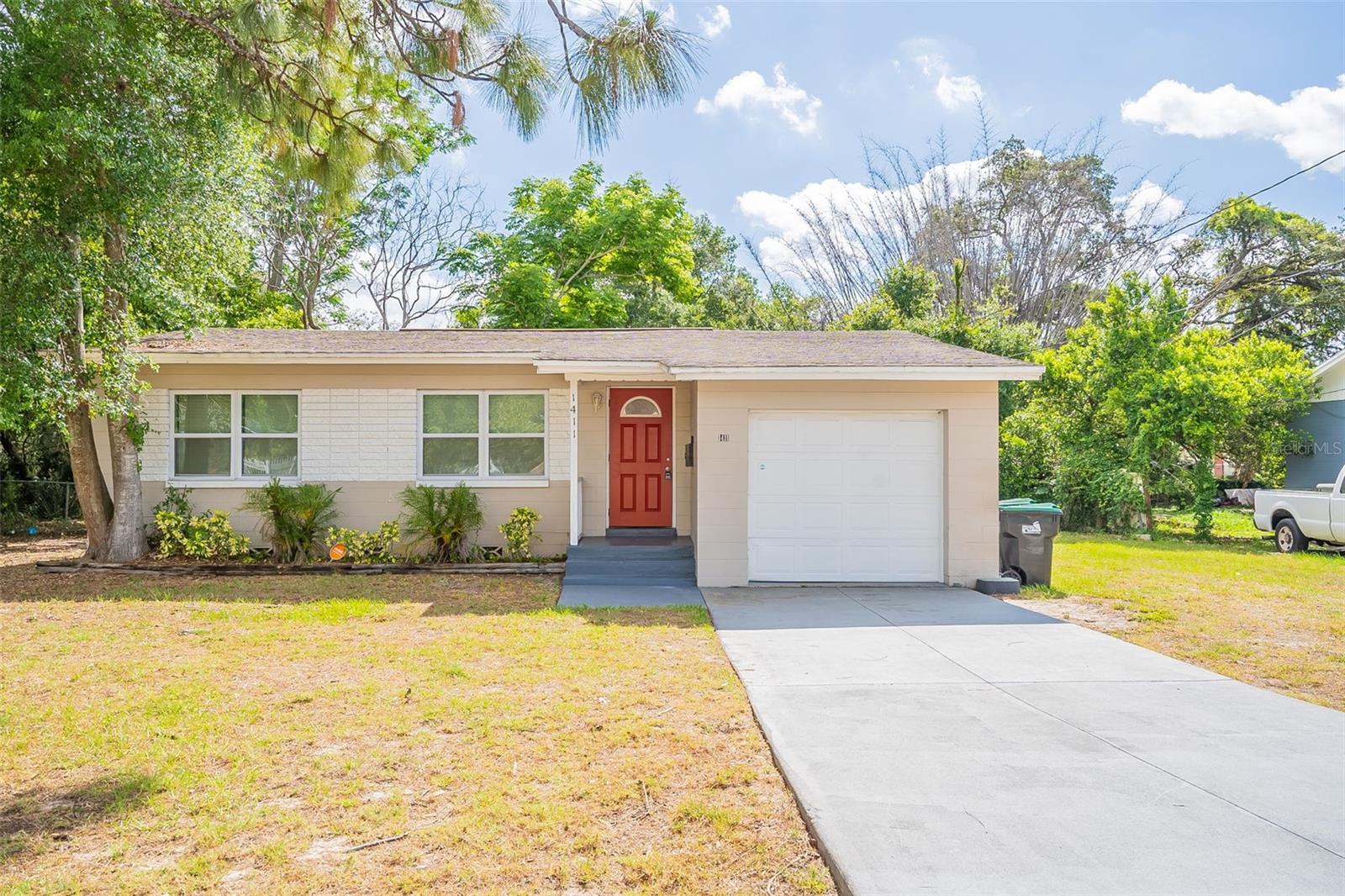 1411 N POWERS DR