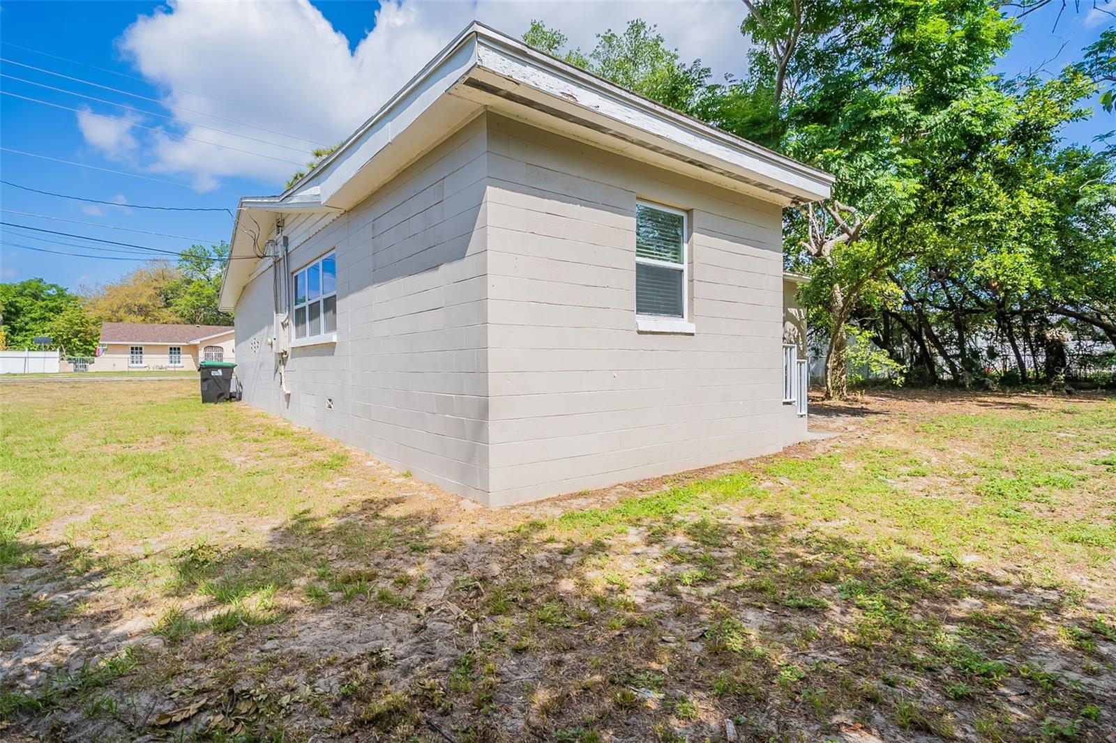 1411 N Powers Dr Property Photo 20