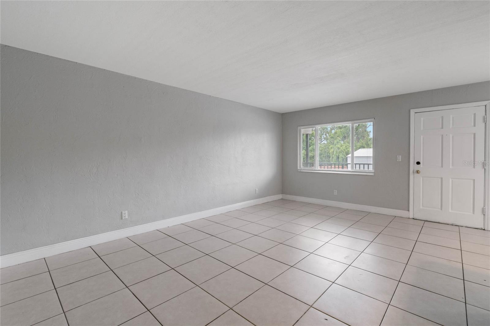 900 S Peninsula Dr #207 Property Photo 2