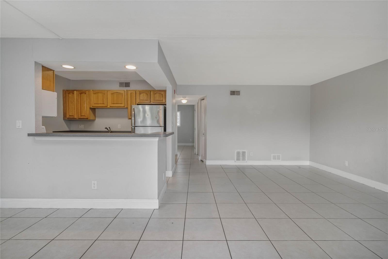 900 S Peninsula Dr #207 Property Photo 3