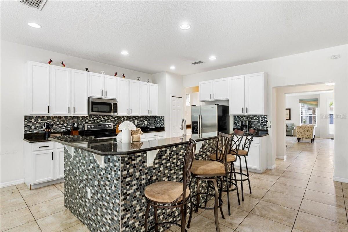 O6354938 Property Photo 5
