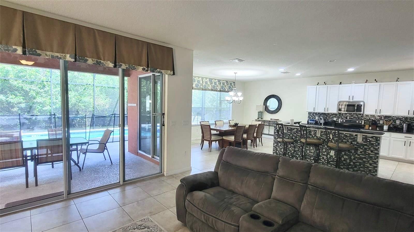 O6354938 Property Photo 7
