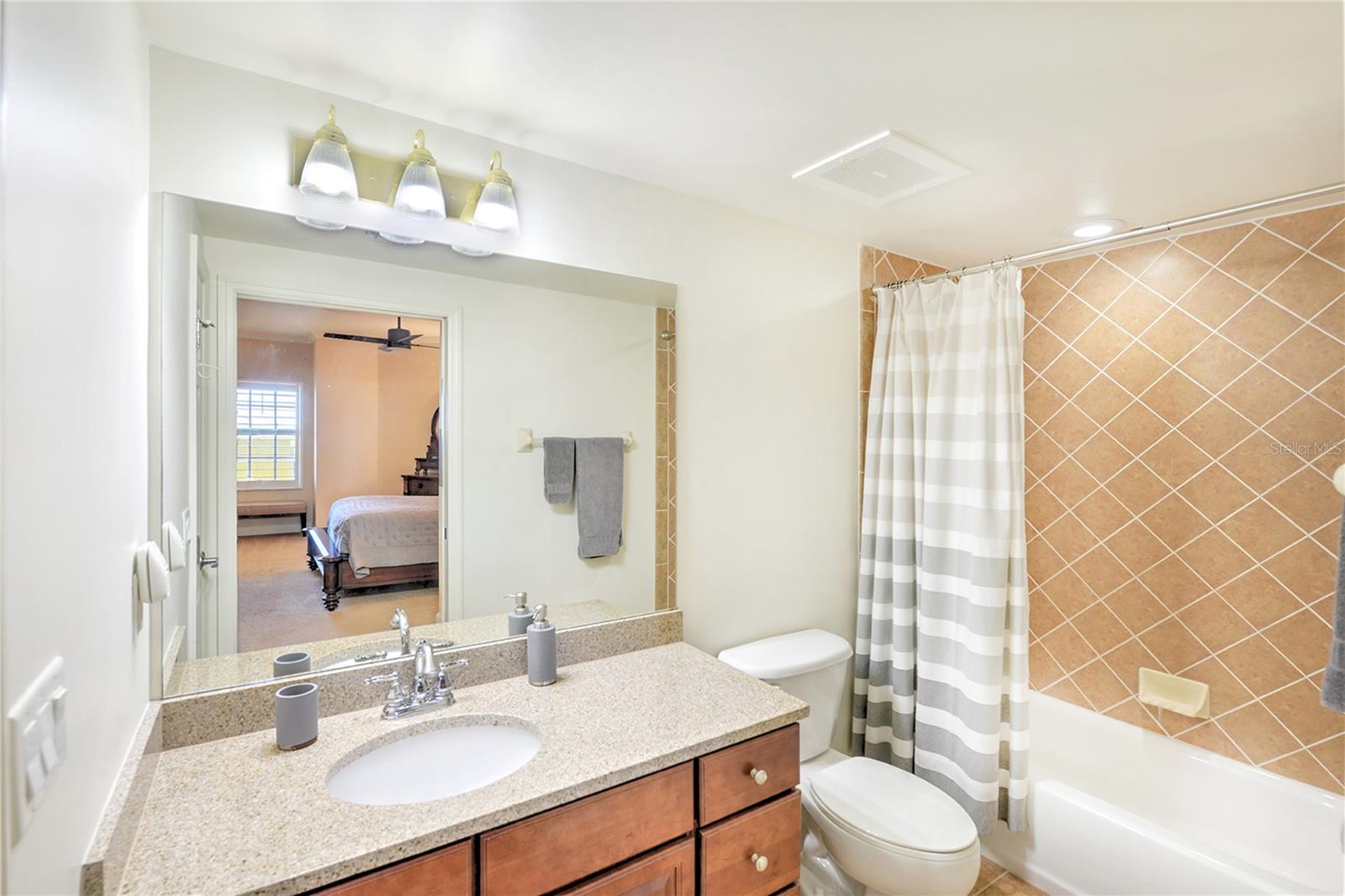 1900 N Atlantic Ave #1603 Property Photo 28