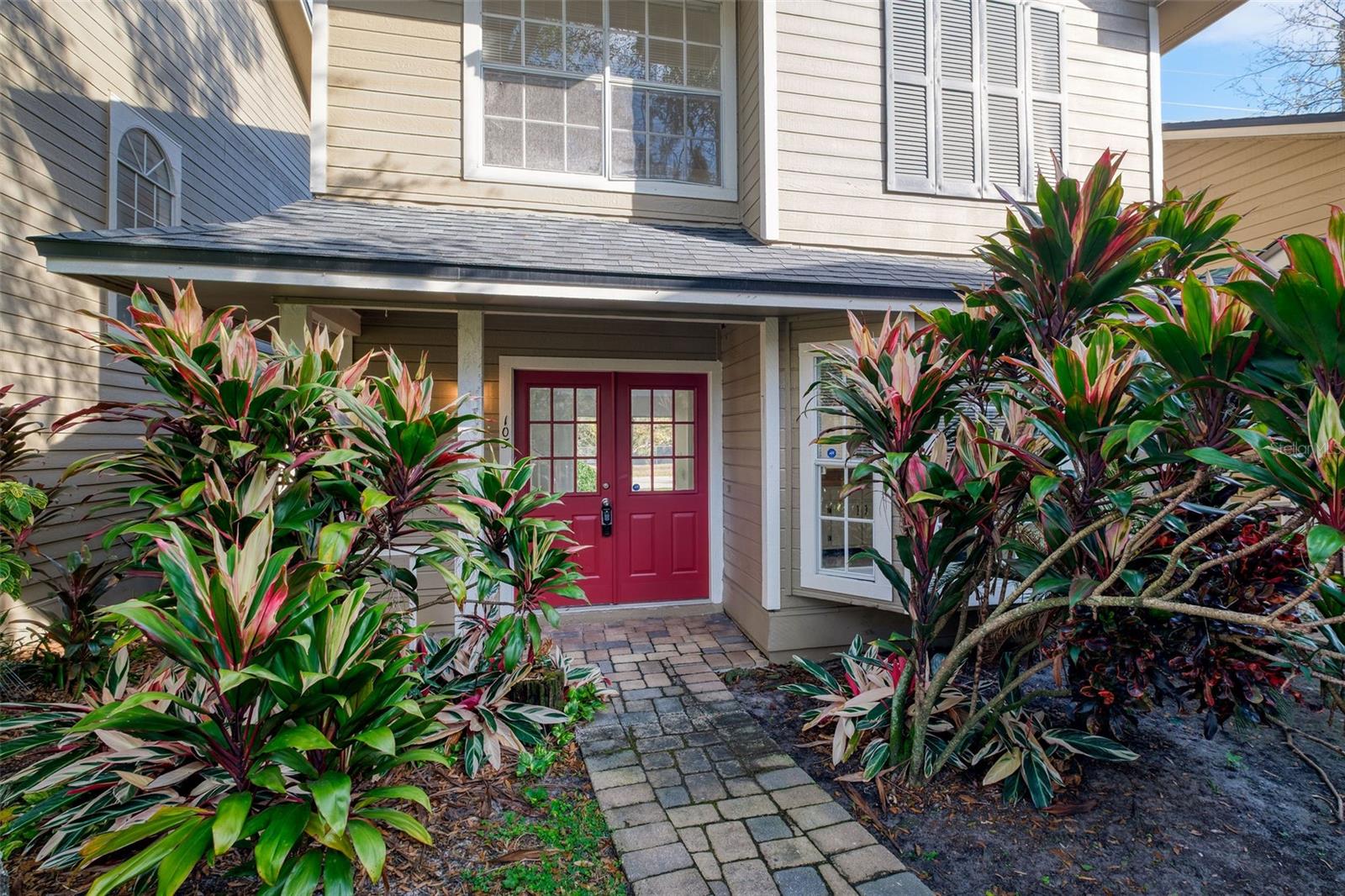 6040 Scotchwood Gln #105 Property Photo 1