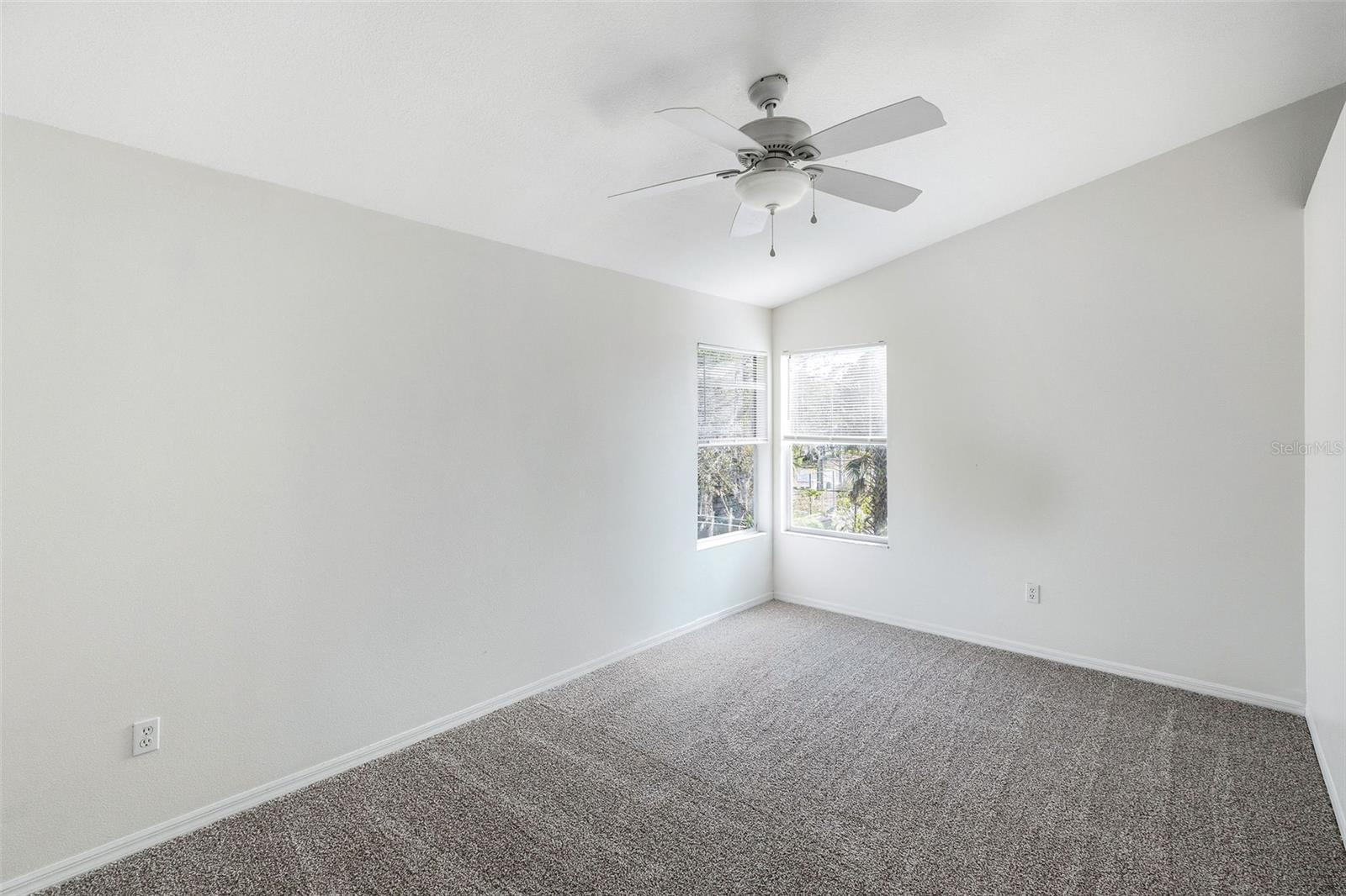6040 Scotchwood Gln #105 Property Photo 17
