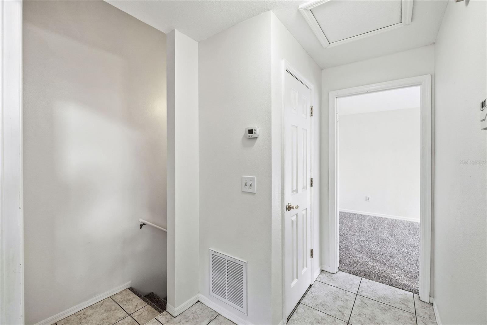 6040 Scotchwood Gln #105 Property Photo 26
