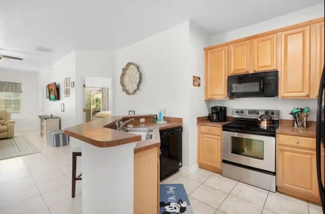 2888 Oakwater Dr #2888 Property Photo 8