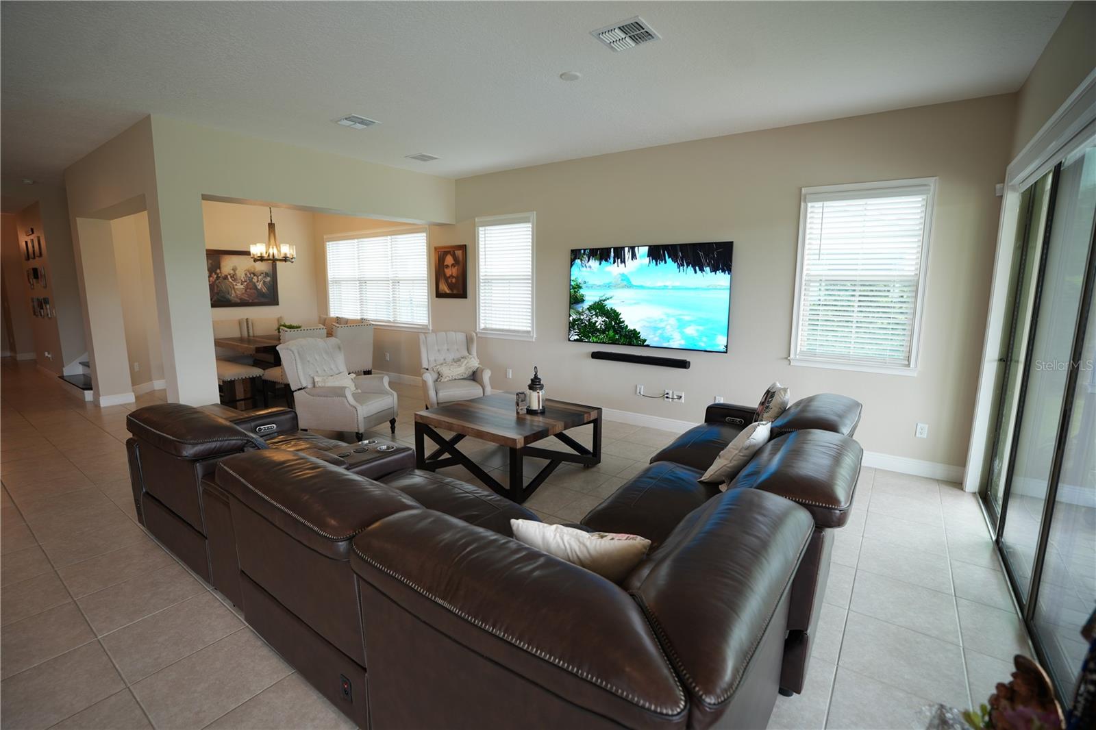 8112 Cleobury Dr Property Photo 23