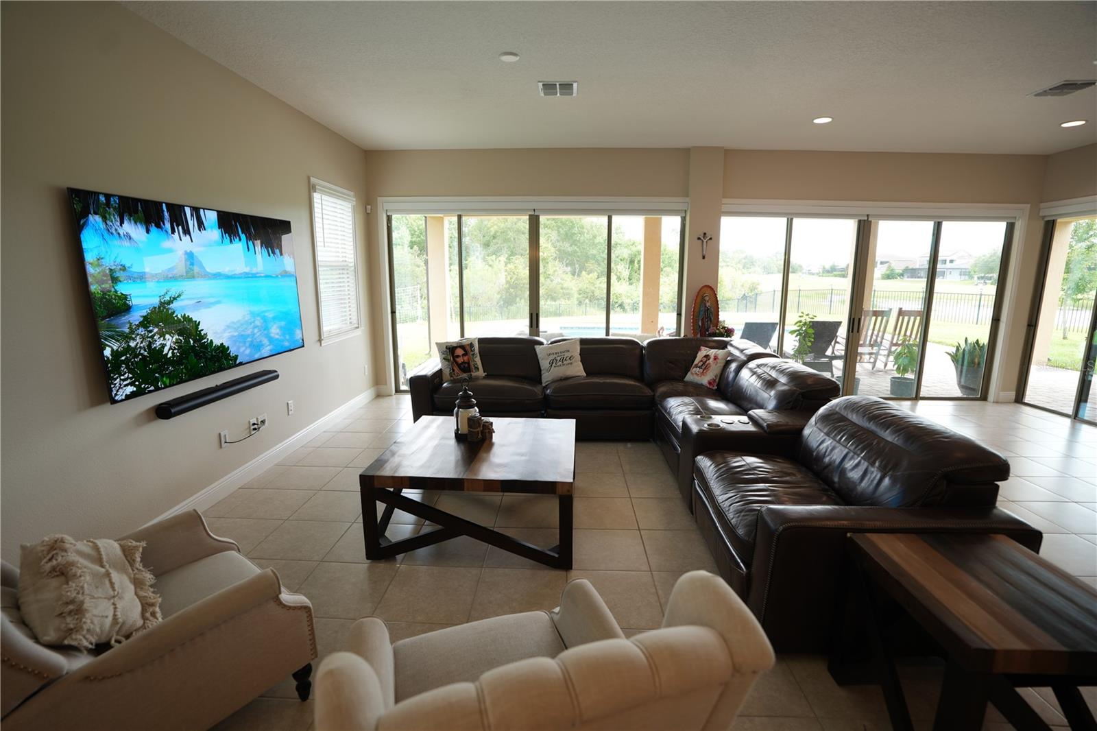 8112 Cleobury Dr Property Photo 25