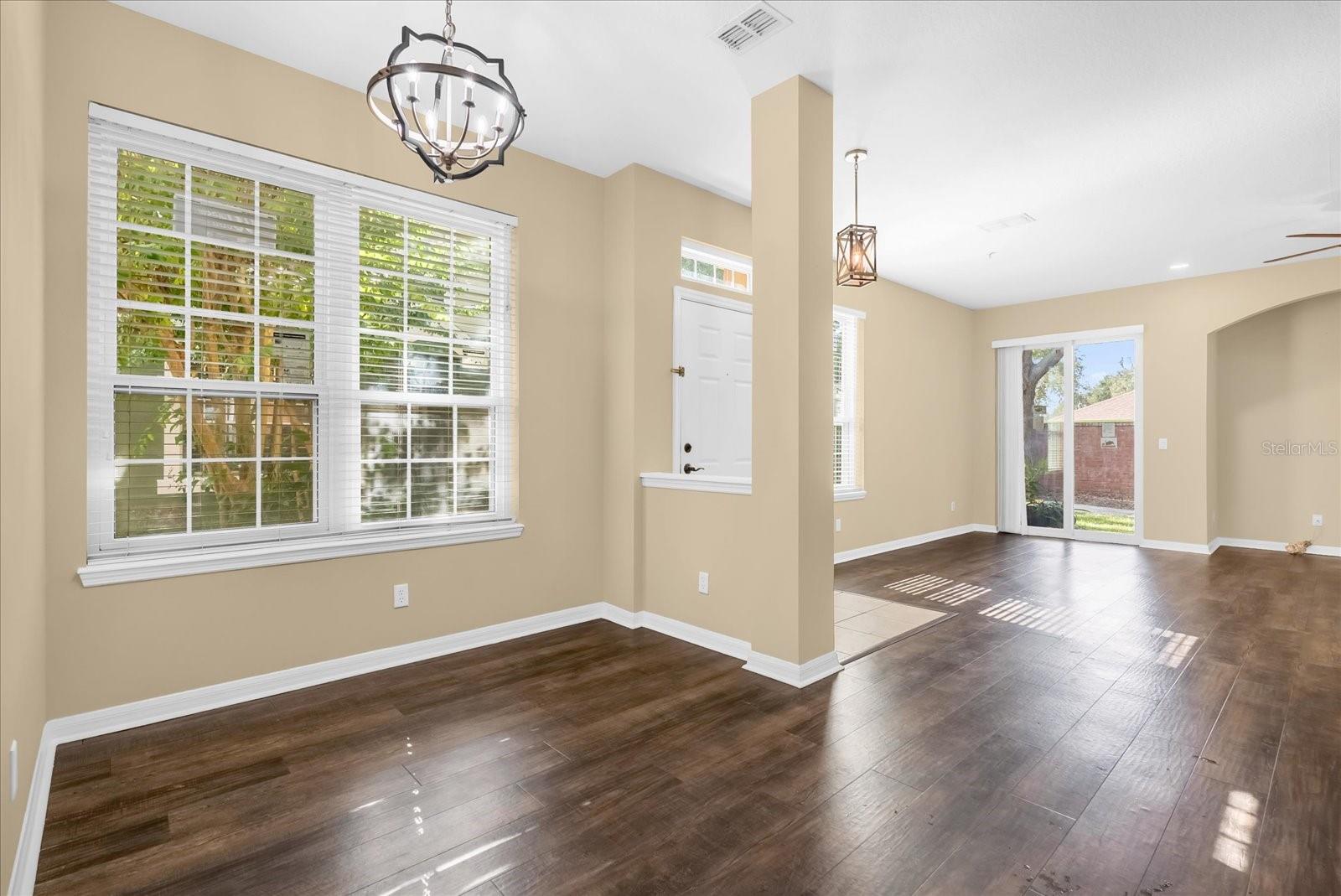 910 Ashworth Overlook Dr #a Property Photo 8