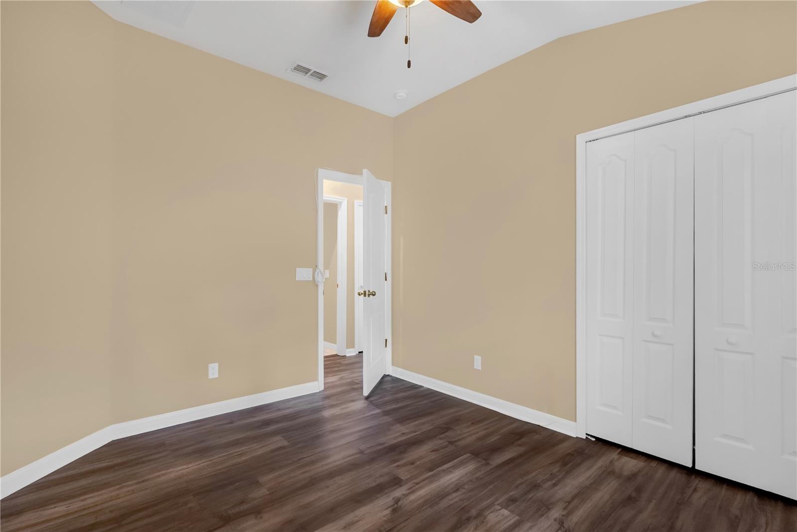 910 Ashworth Overlook Dr #a Property Photo 16