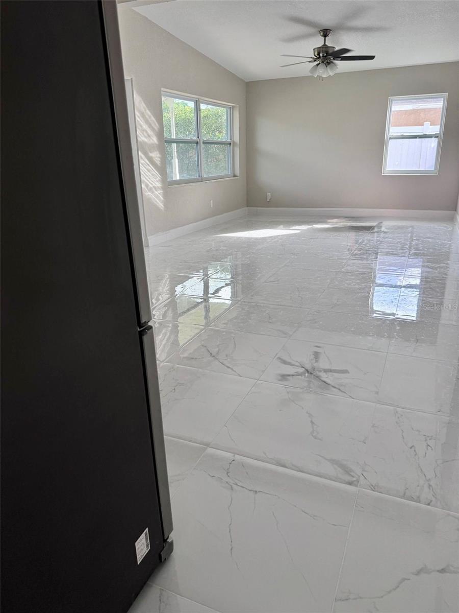 1601 Roselawn St Sw Property Photo 3