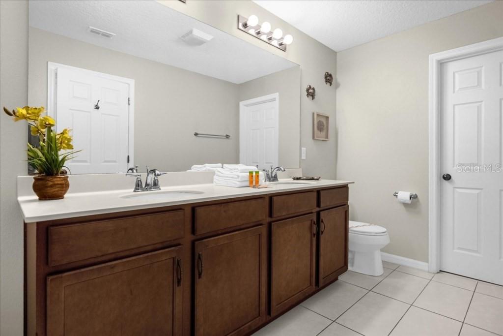 1540 Carey Palm Cir Property Photo 20