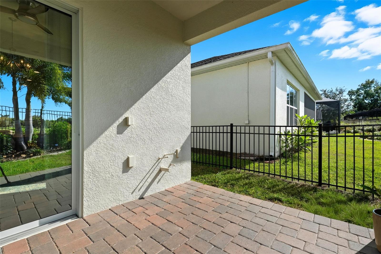 2074 Flora Pass Pl Property Photo 40