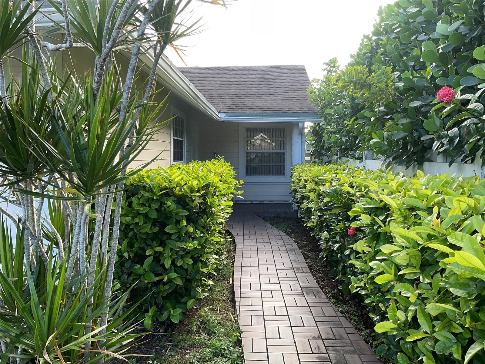 10105 SW 141ST CT Property Photo 1