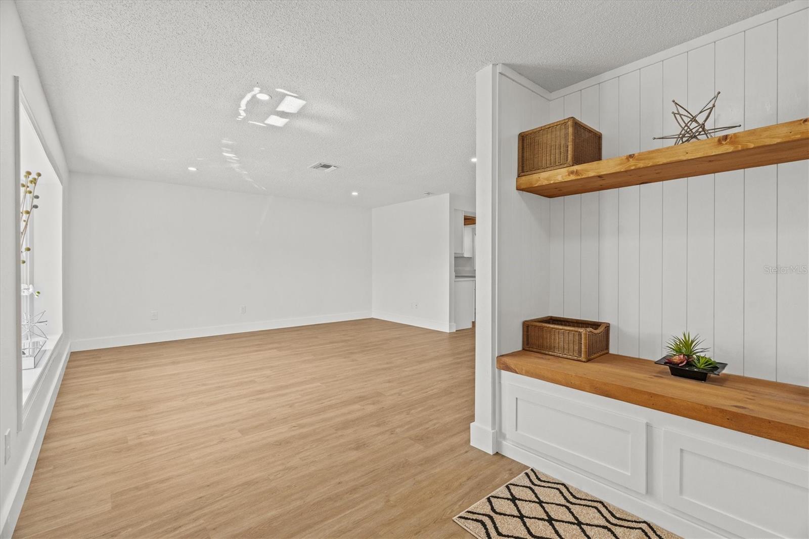 766 Tamerlane St Property Photo 5