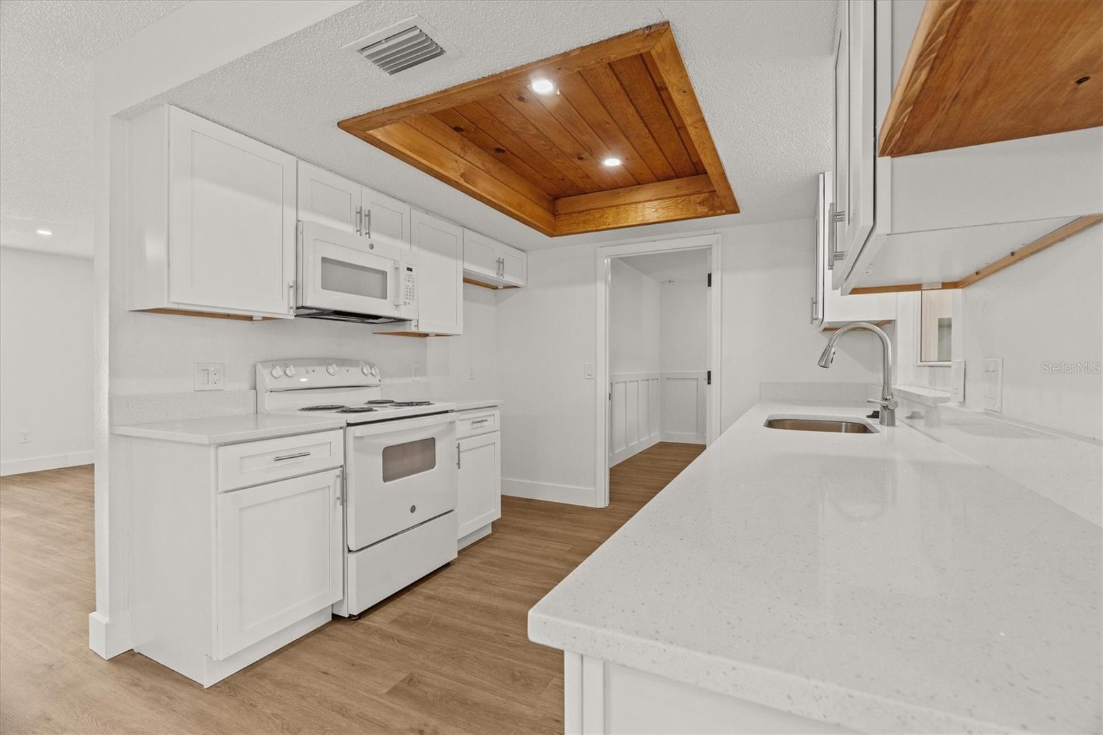 766 Tamerlane St Property Photo 14