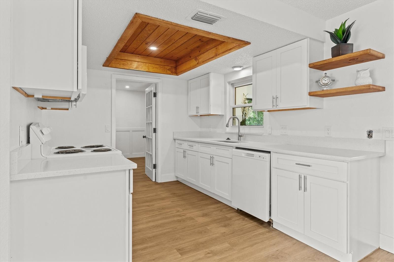 766 Tamerlane St Property Photo 15