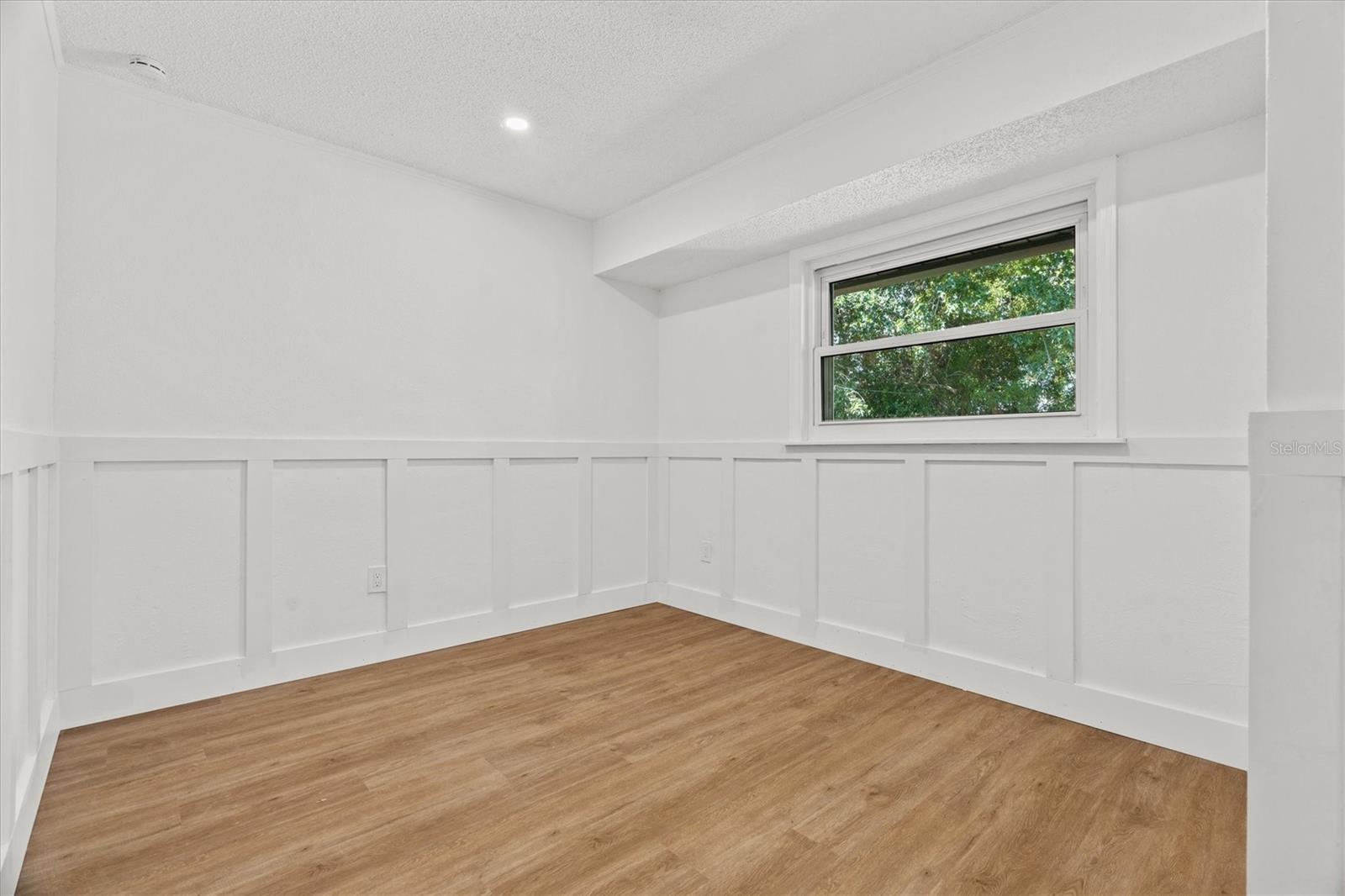 766 Tamerlane St Property Photo 24