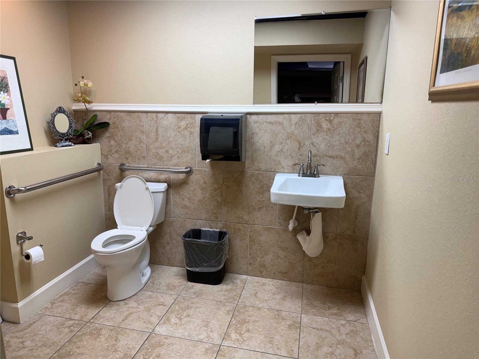 221 W State Road 434 Property Photo 16