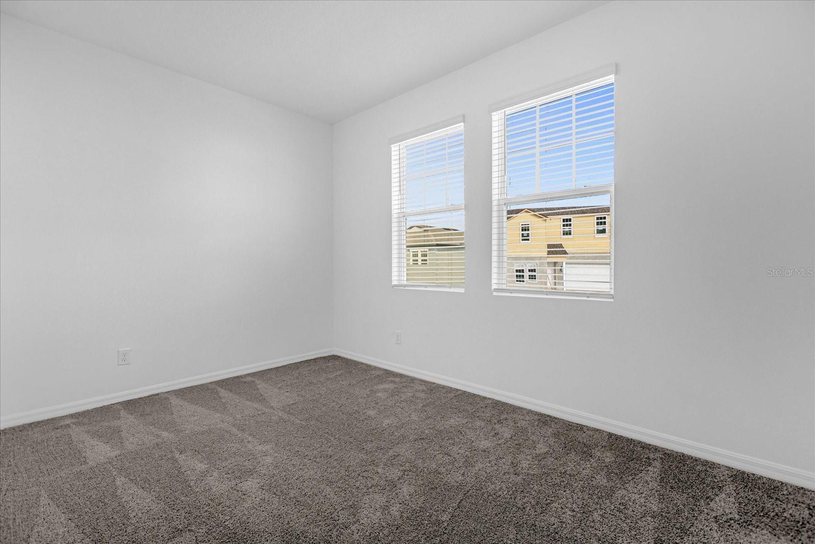 2355 Lancashire St Property Photo 6