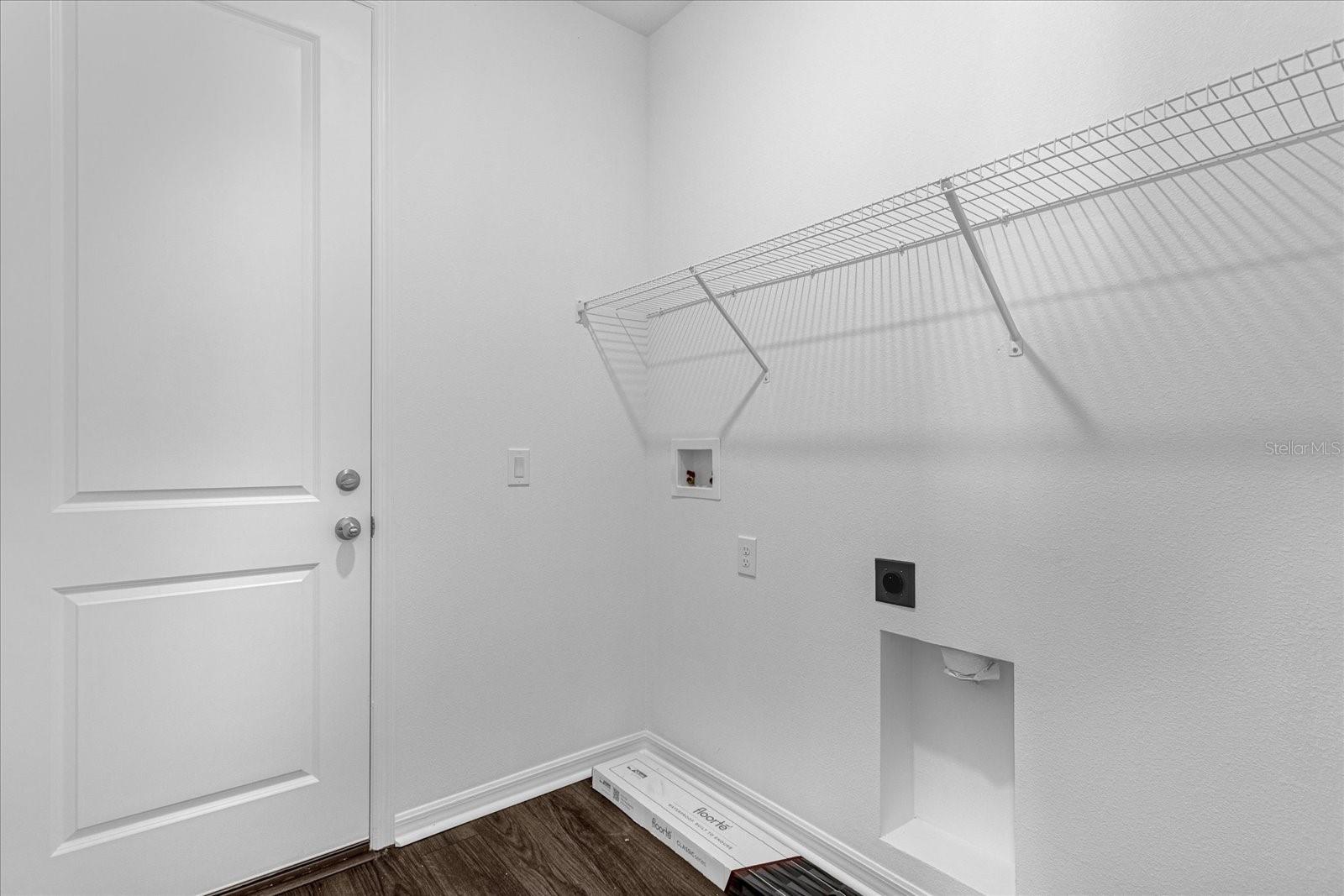 2355 Lancashire St Property Photo 12