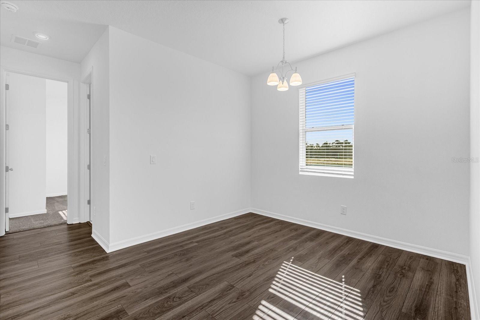 2355 Lancashire St Property Photo 18
