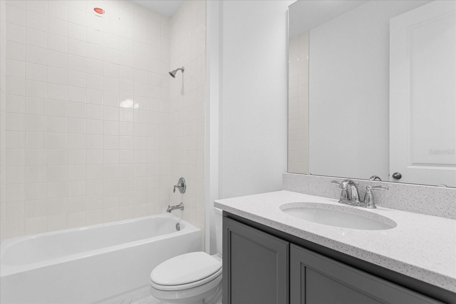 2355 Lancashire St Property Photo 20