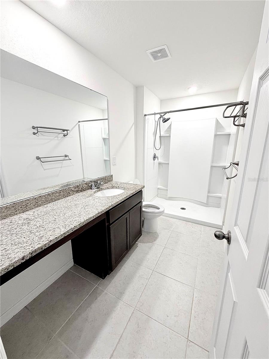 288 Towns Cir Property Photo 27
