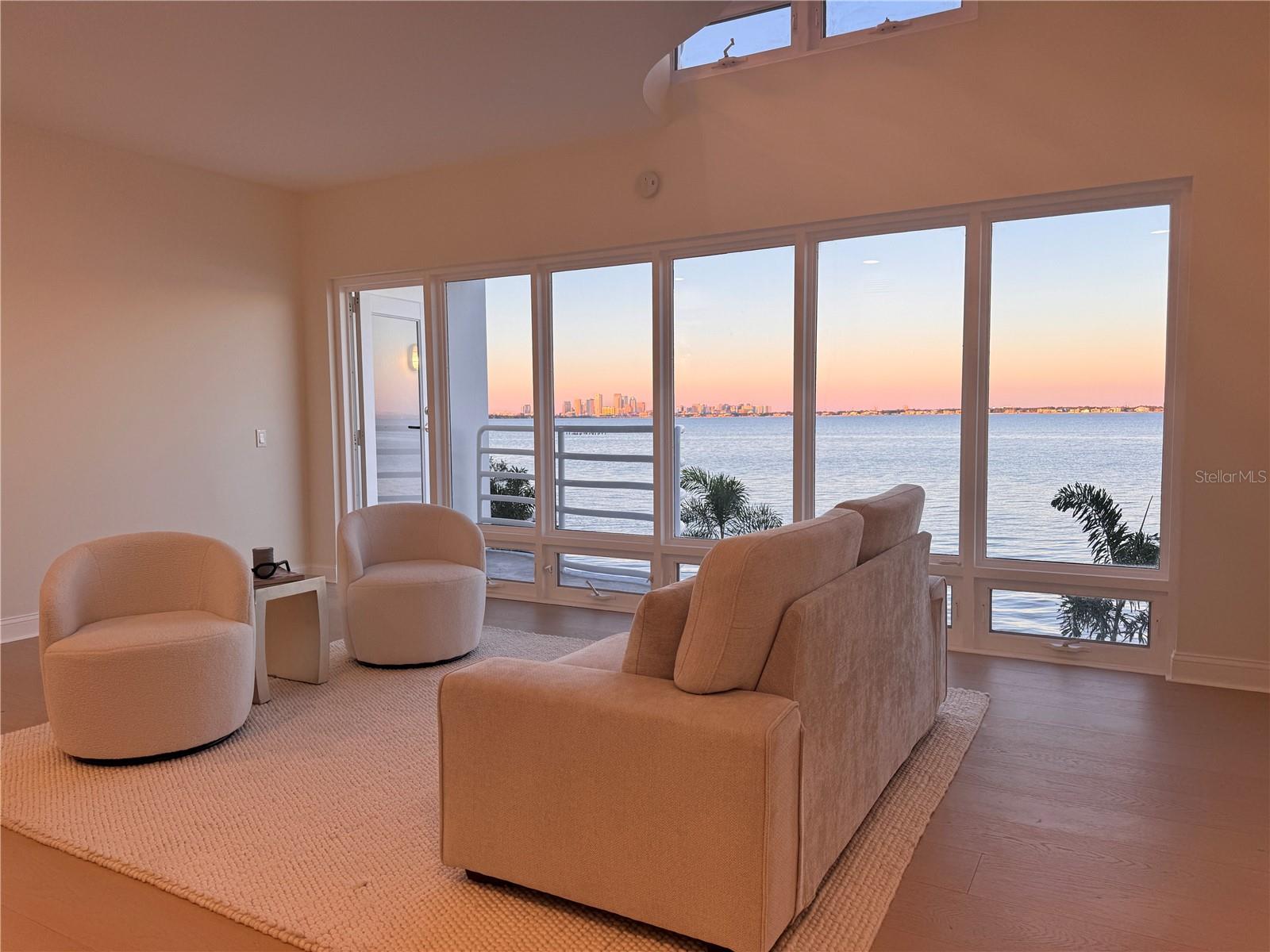 4950 Bayshore Blvd #23 Property Photo 8