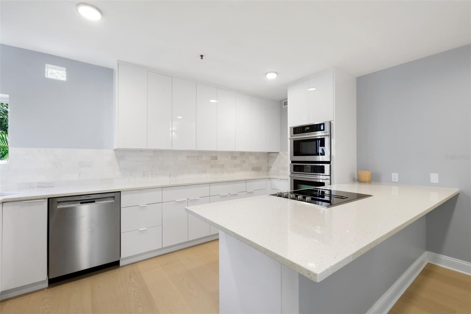 4950 Bayshore Blvd #23 Property Photo 11
