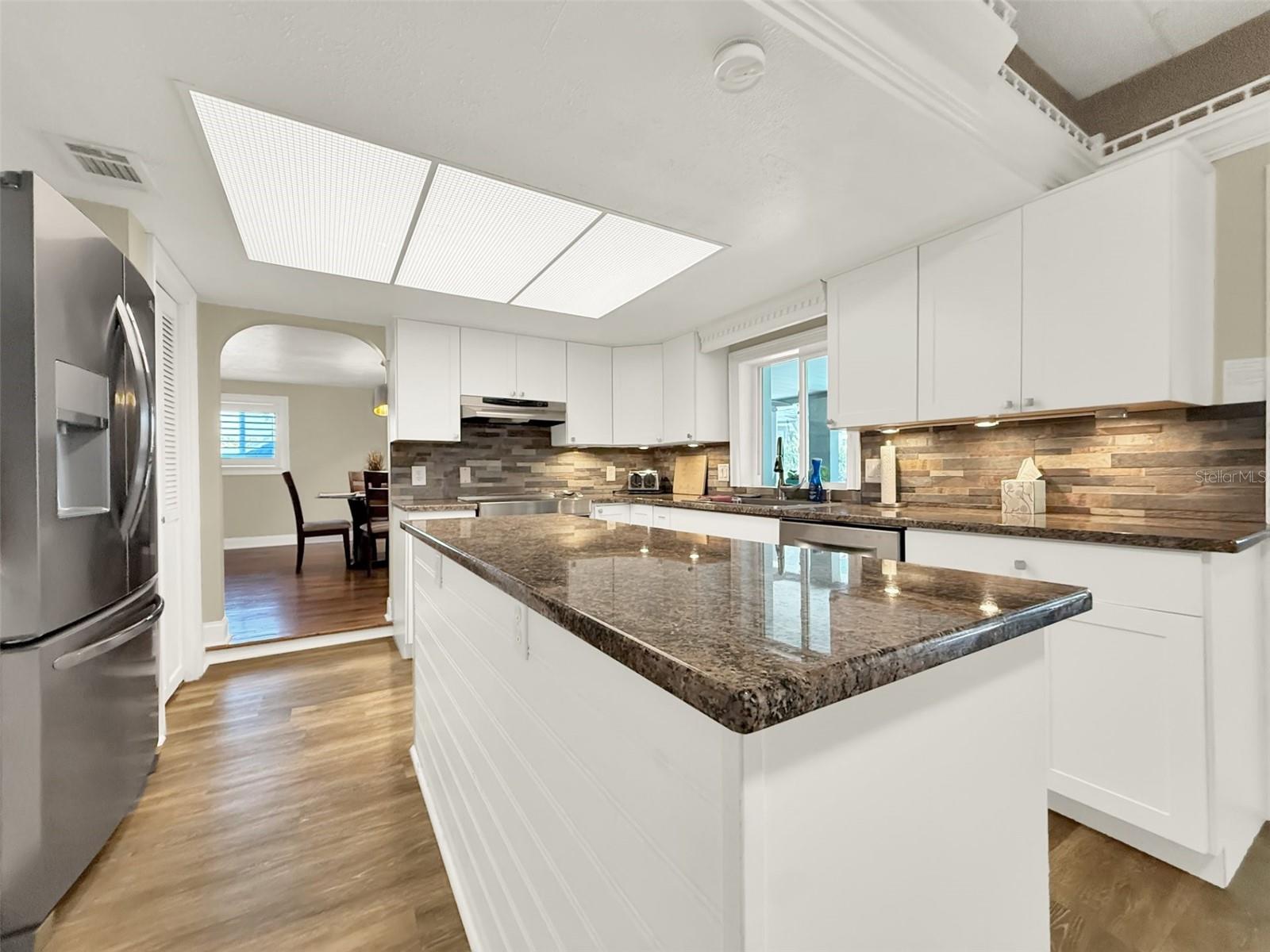301 Quay Assisi Property Photo 18