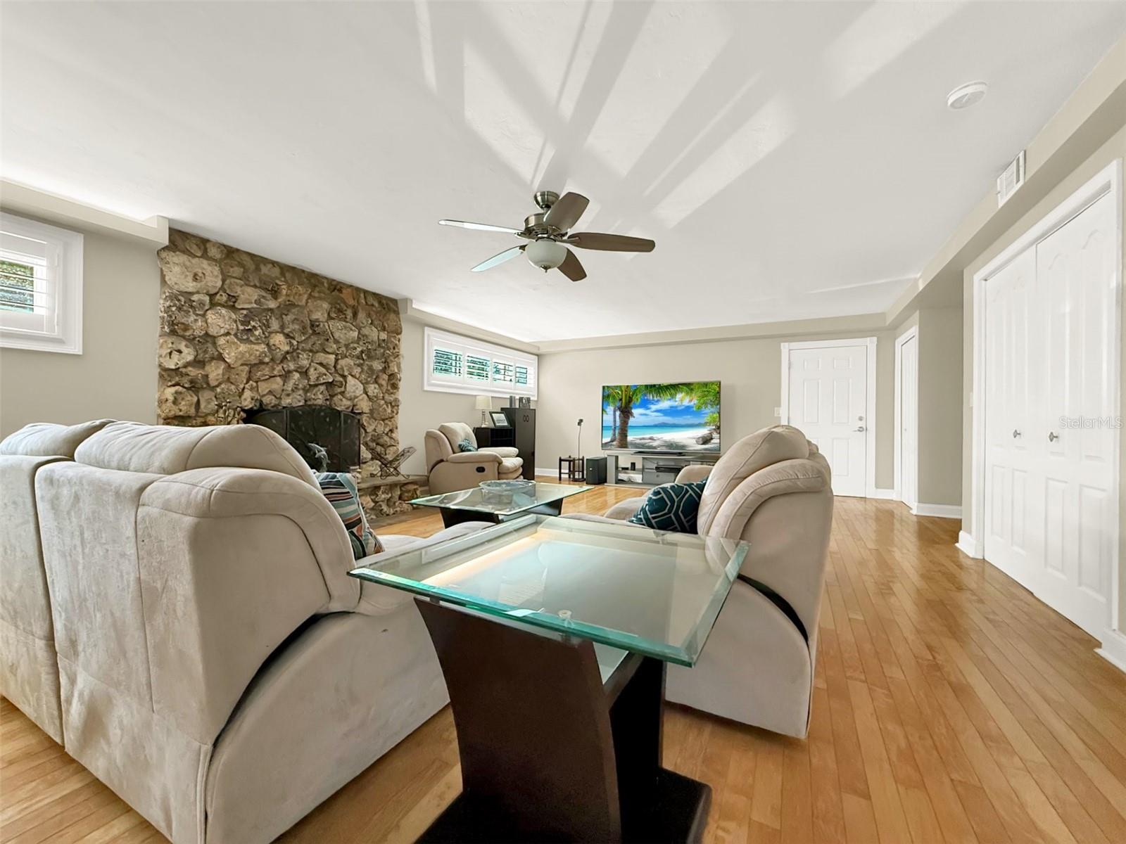 301 Quay Assisi Property Photo 21